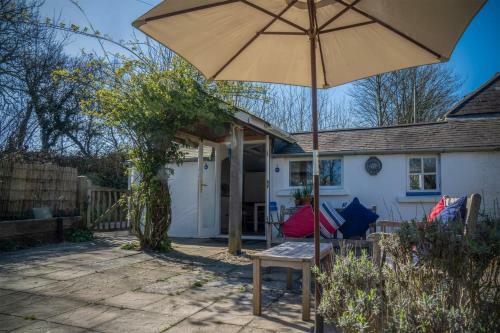 Flygate - 2 Bedroom Cottage - Lawrenny