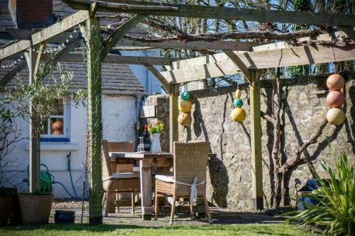 Flygate - 2 Bedroom Cottage - Lawrenny