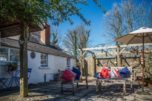 Flygate - 2 Bedroom Cottage - Lawrenny