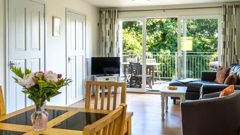 Ta Mill Cottages & Lodges - Meadowview Chalet 4