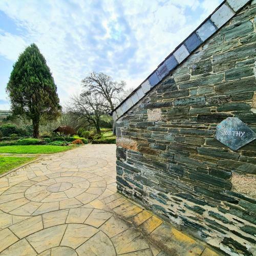 Ta Mill Cottages & Lodges - Smithy Cottage