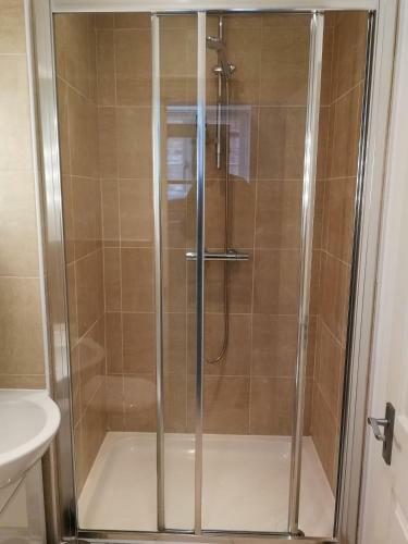 Binswood Garden Apartment