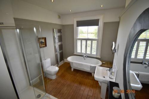 Bed & Breakfast White Hall Farm