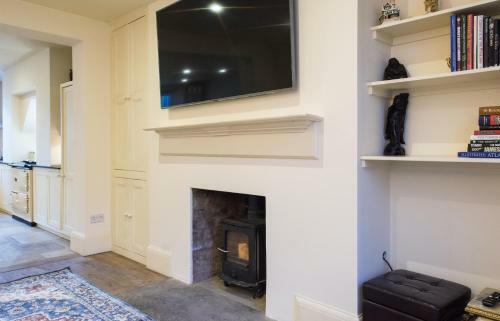Dale Street Apartments Suite