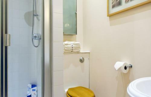 Dale Street Apartments Suite