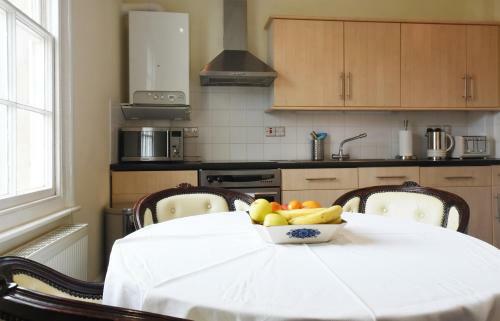 Dale Street Apartments Suite