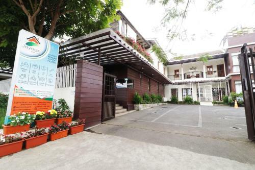 Hostal Jayagiri Guesthouse