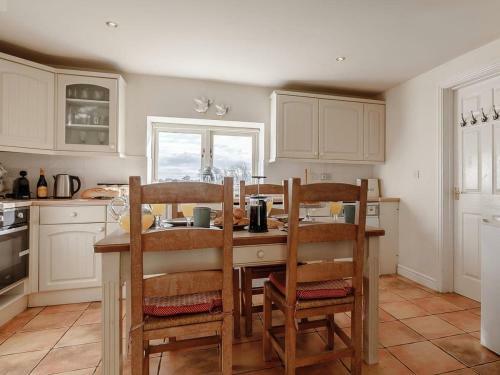 The Cottage- Uk36281