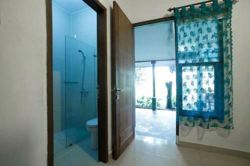 Hostal Ronia Mountain Villa Lembang