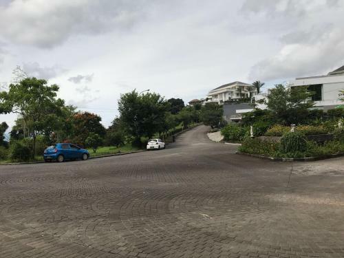 3 Br Villa Astoria Setiabudi Bandung