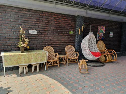 3 Br Villa Astoria Setiabudi Bandung