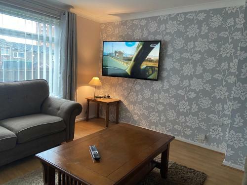 Large Spacious 3 Bedroom House Westerhope