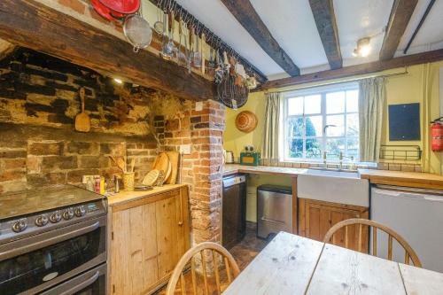 Gunhill Cottages