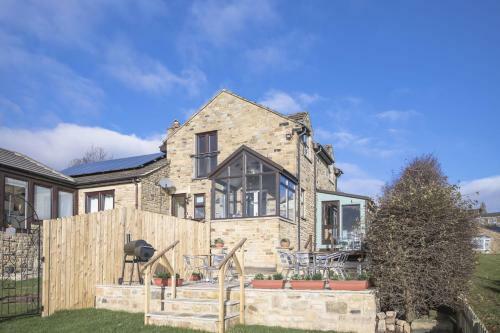 Oak Lodge House