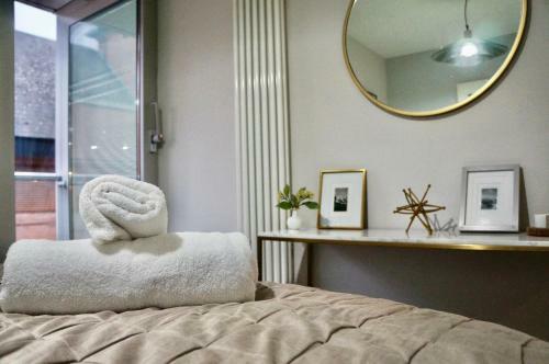Stylish Highcross 1bed Apartment- Central
