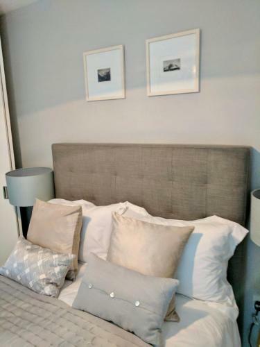 Stylish Highcross 1bed Apartment- Central