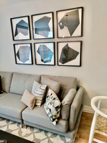 Stylish Highcross 1bed Apartment- Central