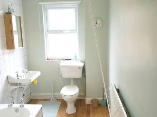 Apartamento Spacious 2 Bed Airbnb (entire House!)