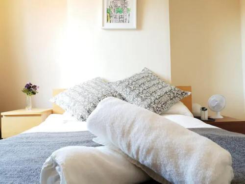 Apartamento Spacious 2 Bed Airbnb (entire House!)