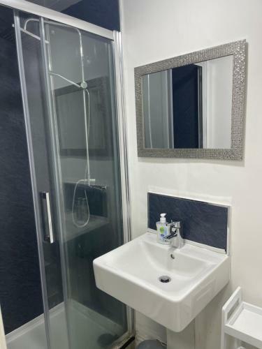 Apartamento 2 Bed House Near Leicester City Centre