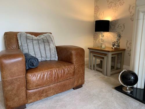 Luxury Cosy Cottage - In The Golden Triangle Leeds