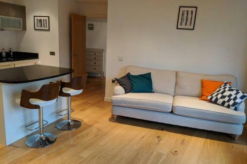 City Centre Apartment, 2min From Train Station