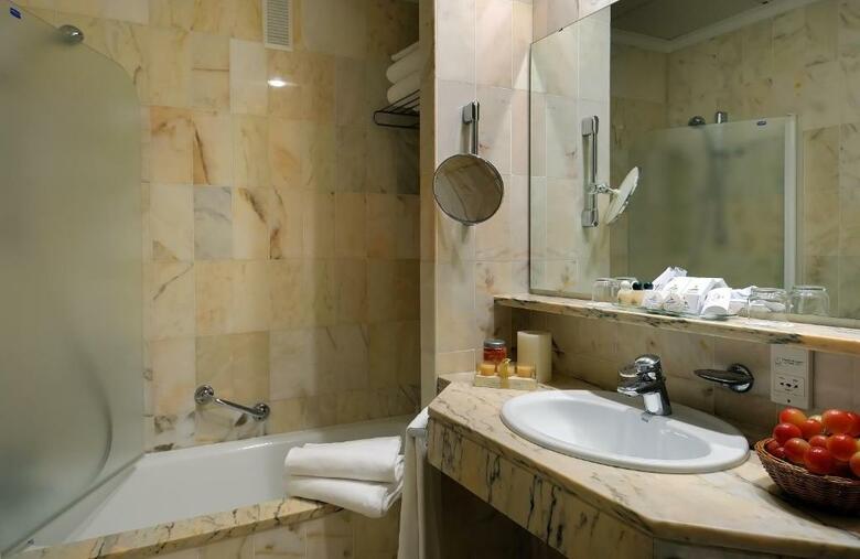 Oliva Nova Golf Beach & Golf Hotel