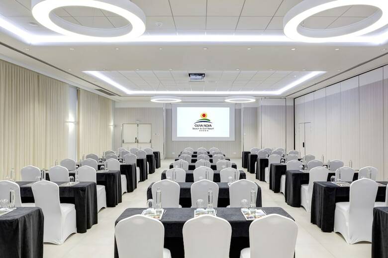 Oliva Nova Golf Beach & Golf Hotel