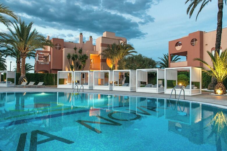 Oliva Nova Golf Beach & Golf Hotel