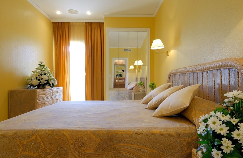 Oliva Nova Golf Beach & Golf Hotel