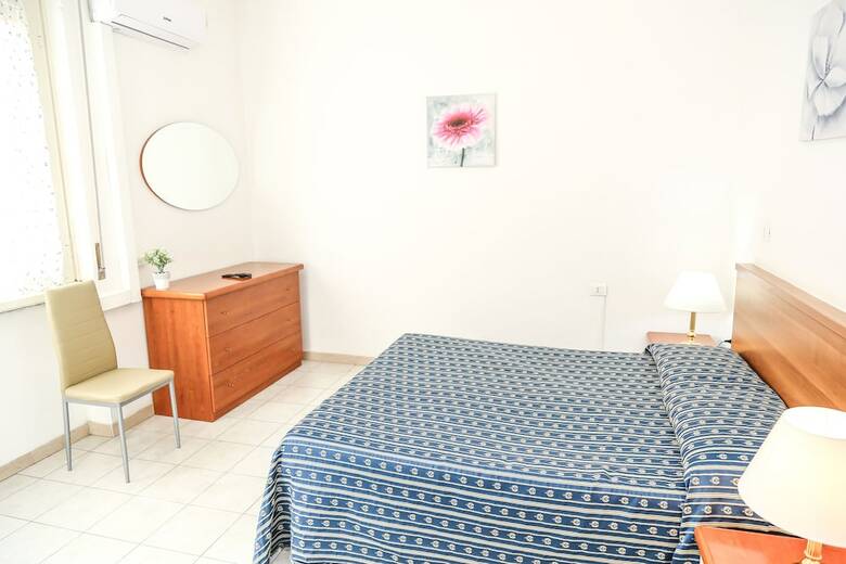 Hotel Athena