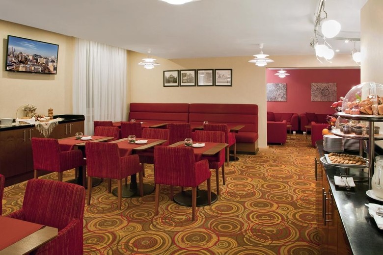 Hotel Holiday Inn Lesnaya