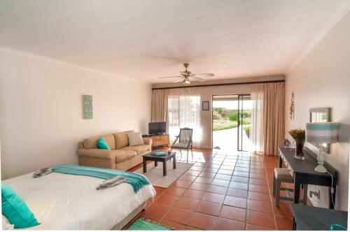 Hostal Wind-rose Guest House