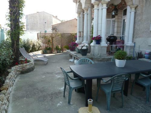 Hostal Chambres D'h�tes L'insulaire