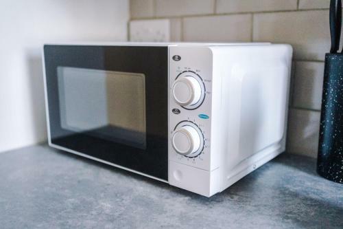 Modern Liverpool Apartment, Entire Flat, Private, Free Wifi & Netflix