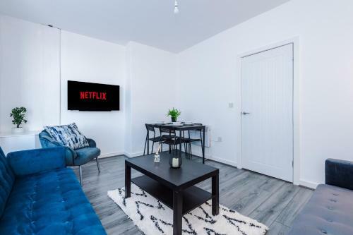Modern Liverpool Apartment, Entire Flat, Private, Free Wifi & Netflix