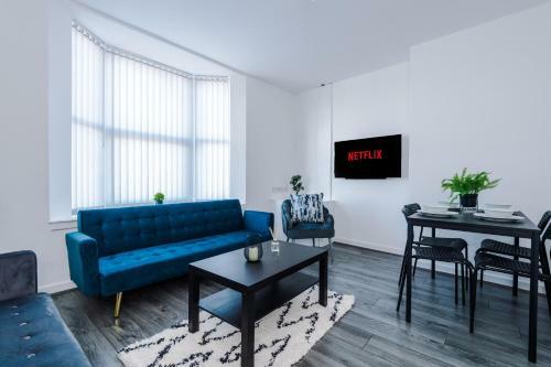 Modern Liverpool Apartment, Entire Flat, Private, Free Wifi & Netflix