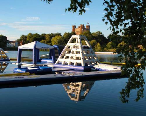 Holiday Home Breaks At Tattershall Lakes