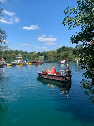 Holiday Home Breaks At Tattershall Lakes