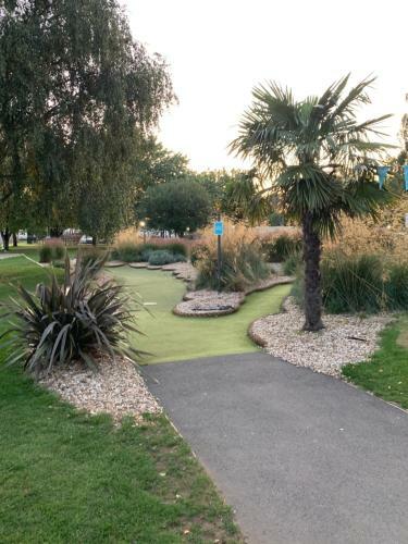 Holiday Home Breaks At Tattershall Lakes