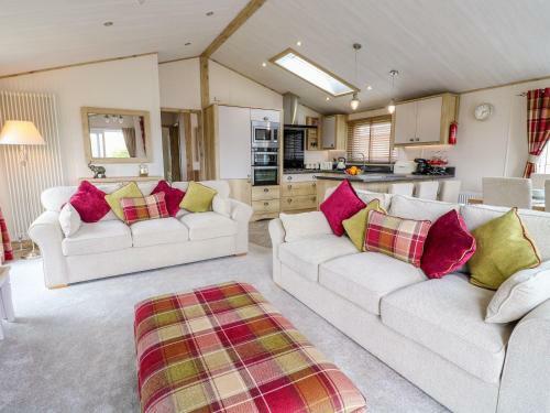 Ashton Lodge