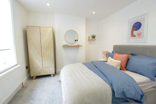 Outstanding Modernised 3/4 Double Bedroomed House