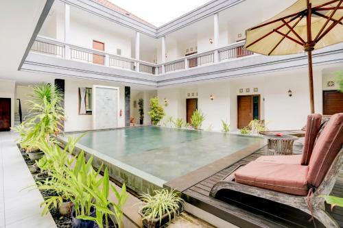 Hotel Oyo 3910 Teges Inn