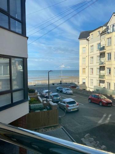Luxury Modern 1bed Sea View Apartment