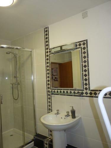 Ceridwen Holiday Home