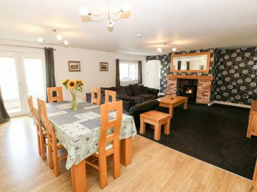 Felin Cottage