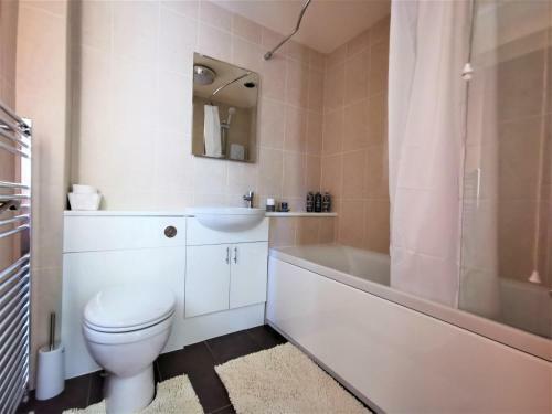 Honeysuckle - 2 Bedroom Cottage - Llanfyrnach