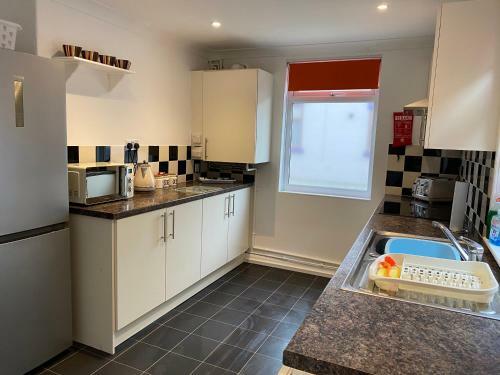 39 Cowley Road