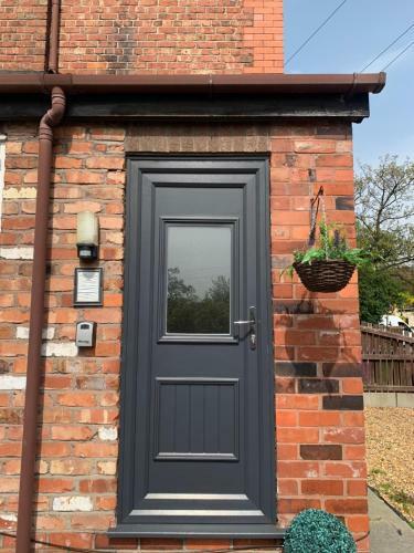 Be My Guest Liverpool - Ground Floor Apartment With Parking