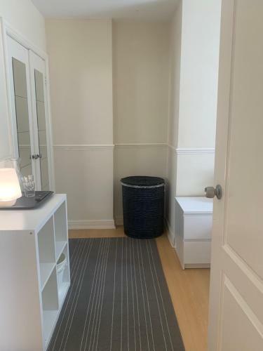 Be My Guest Liverpool - Ground Floor Apartment With Parking